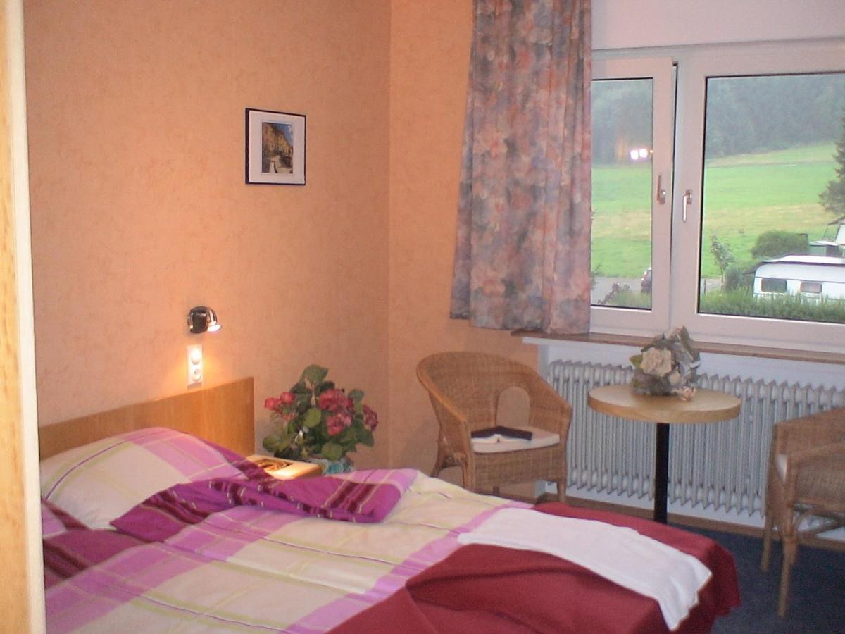 Landgasthof Bergische Rhon Hotel Lindlar Bilik gambar